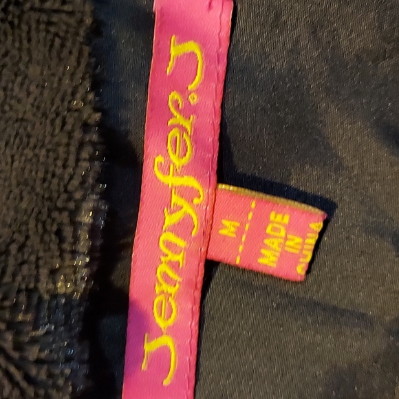 3 Tops - Picture 8 of 9